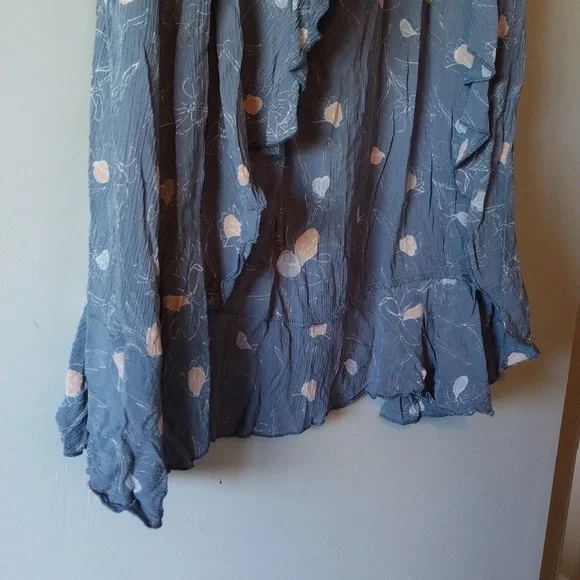 Floral Shorts With Skirt Overlay - Picture 2 of 8